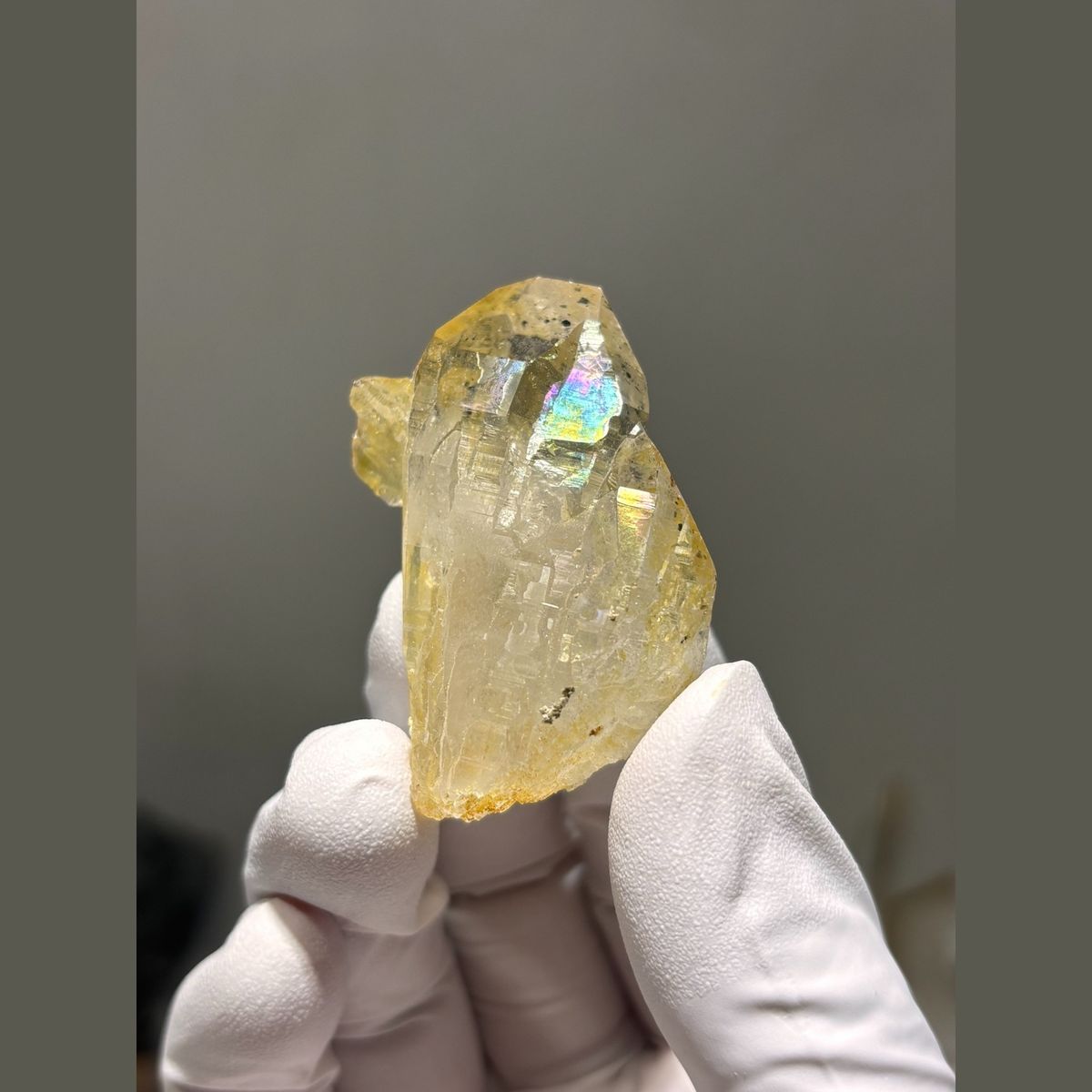 Golden iron glazed quartz floater from Pakistan — complete view