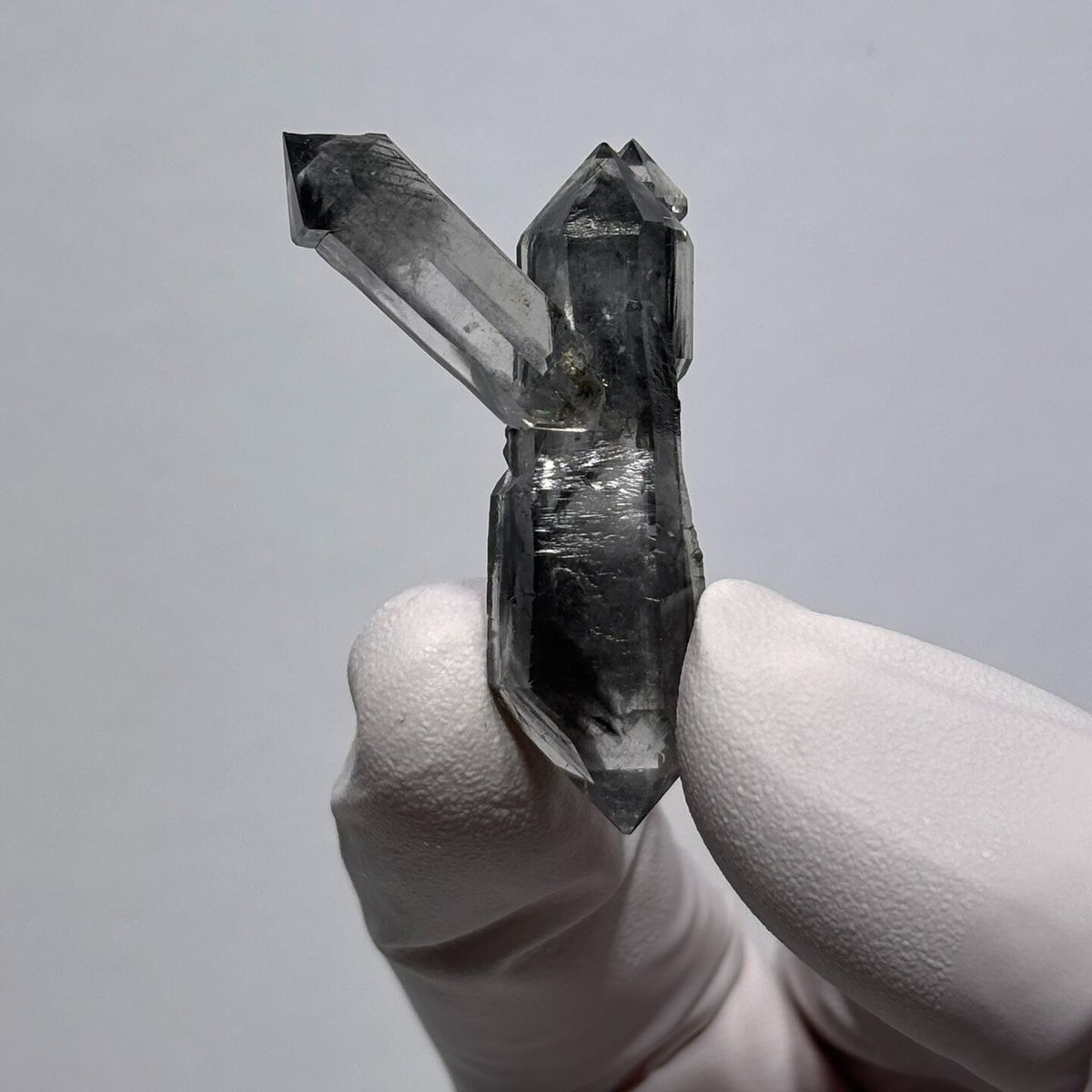Multi-tip spirit quartz from Yunnan — complete view