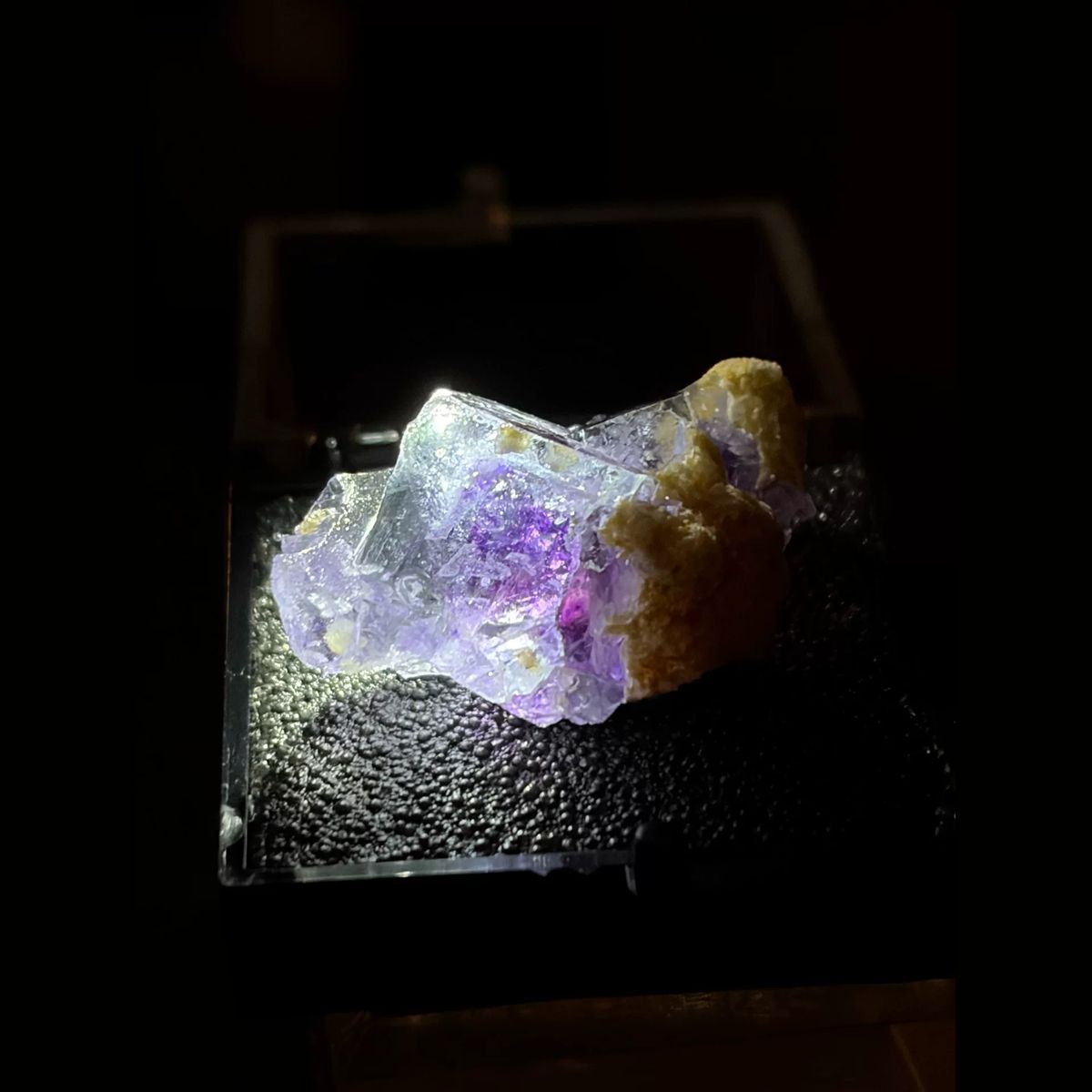 Icy purple-core fluorite from Inner Mongolia — complete view