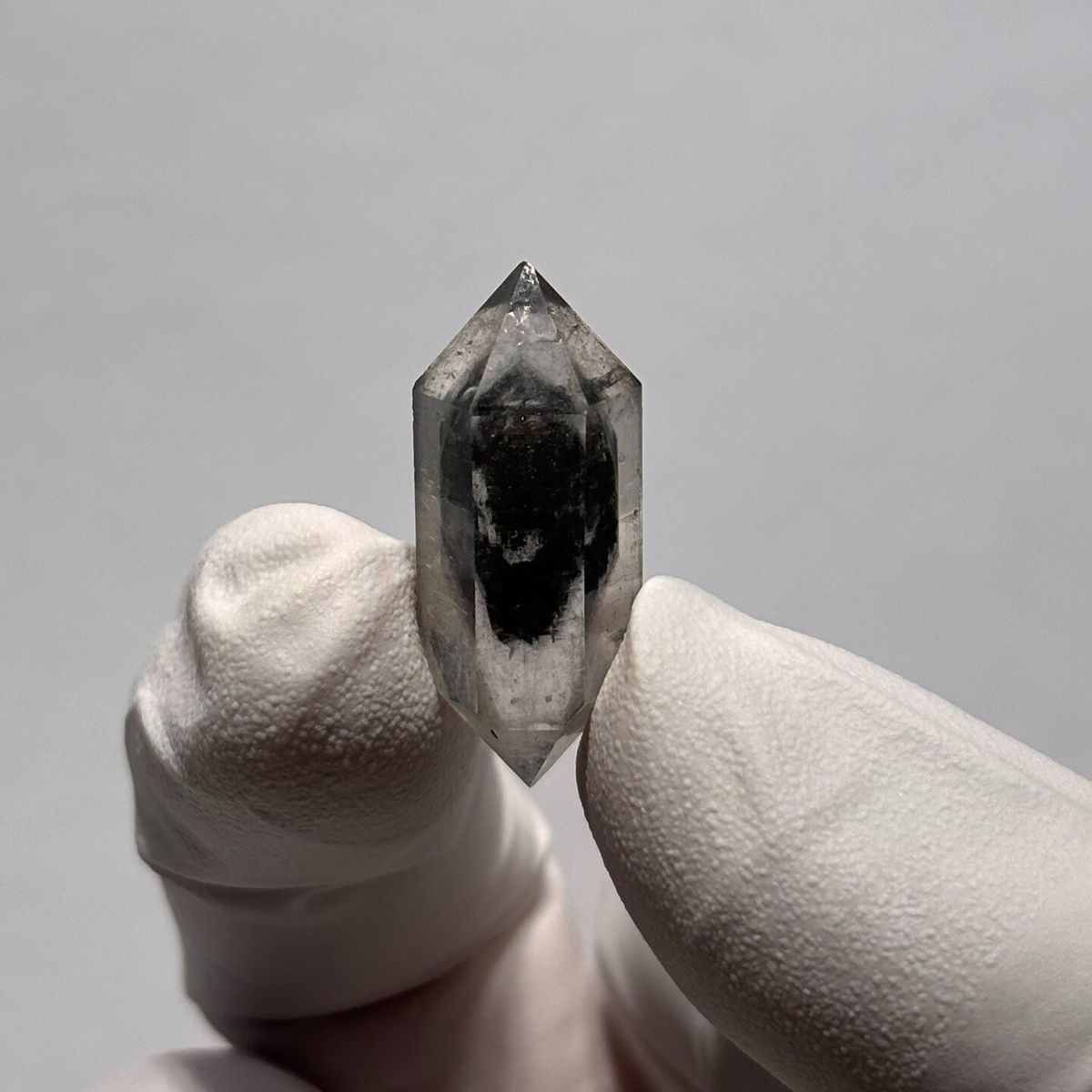 Sugar-core DT Yunnan quartz A — complete view