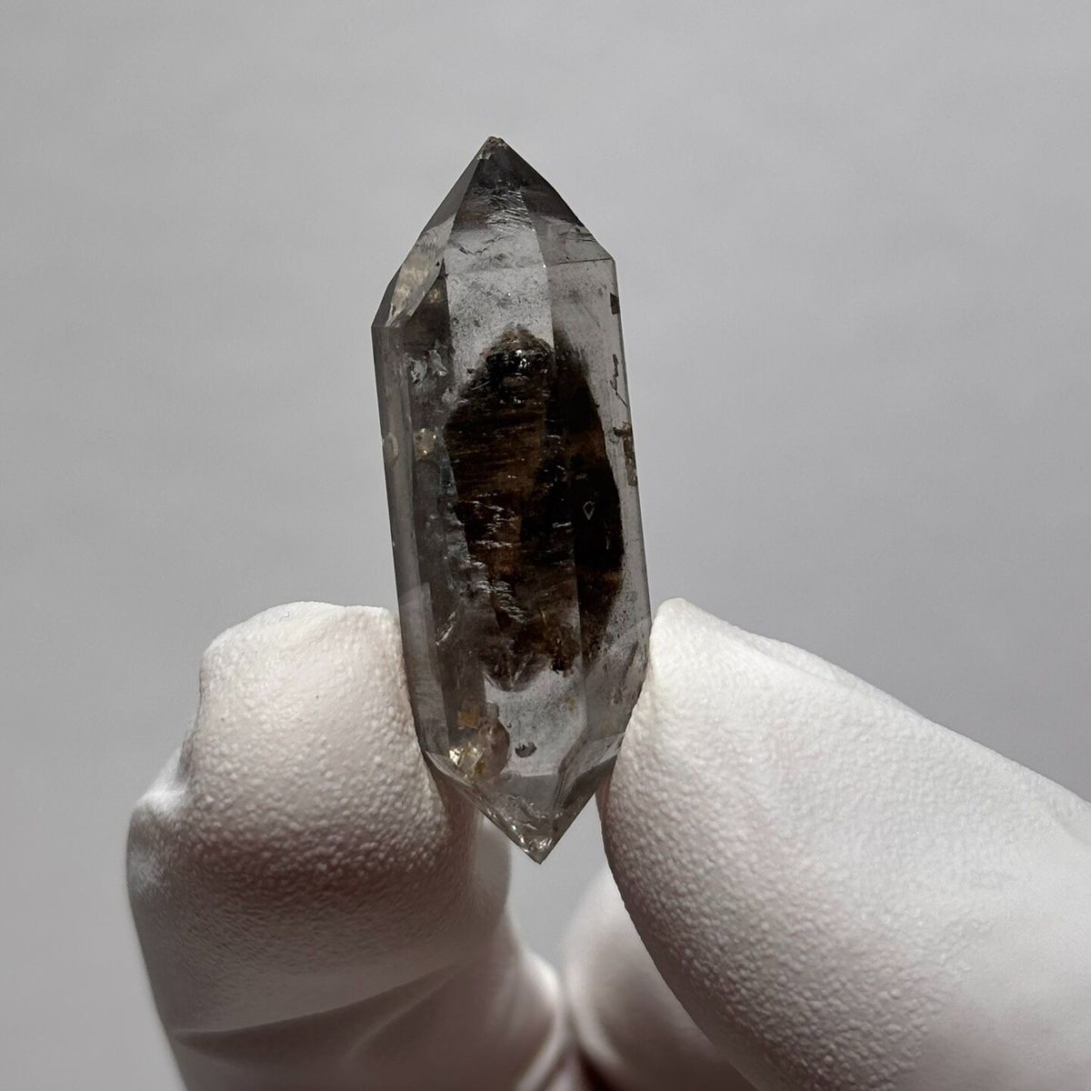 Dt quartz Yunnan 3.5 cm — complete view