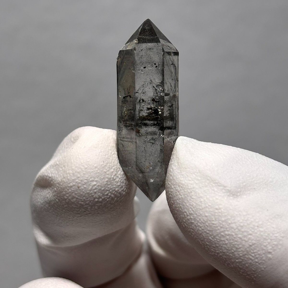 Dt quartz Yunnan 3.1 cm — complete view