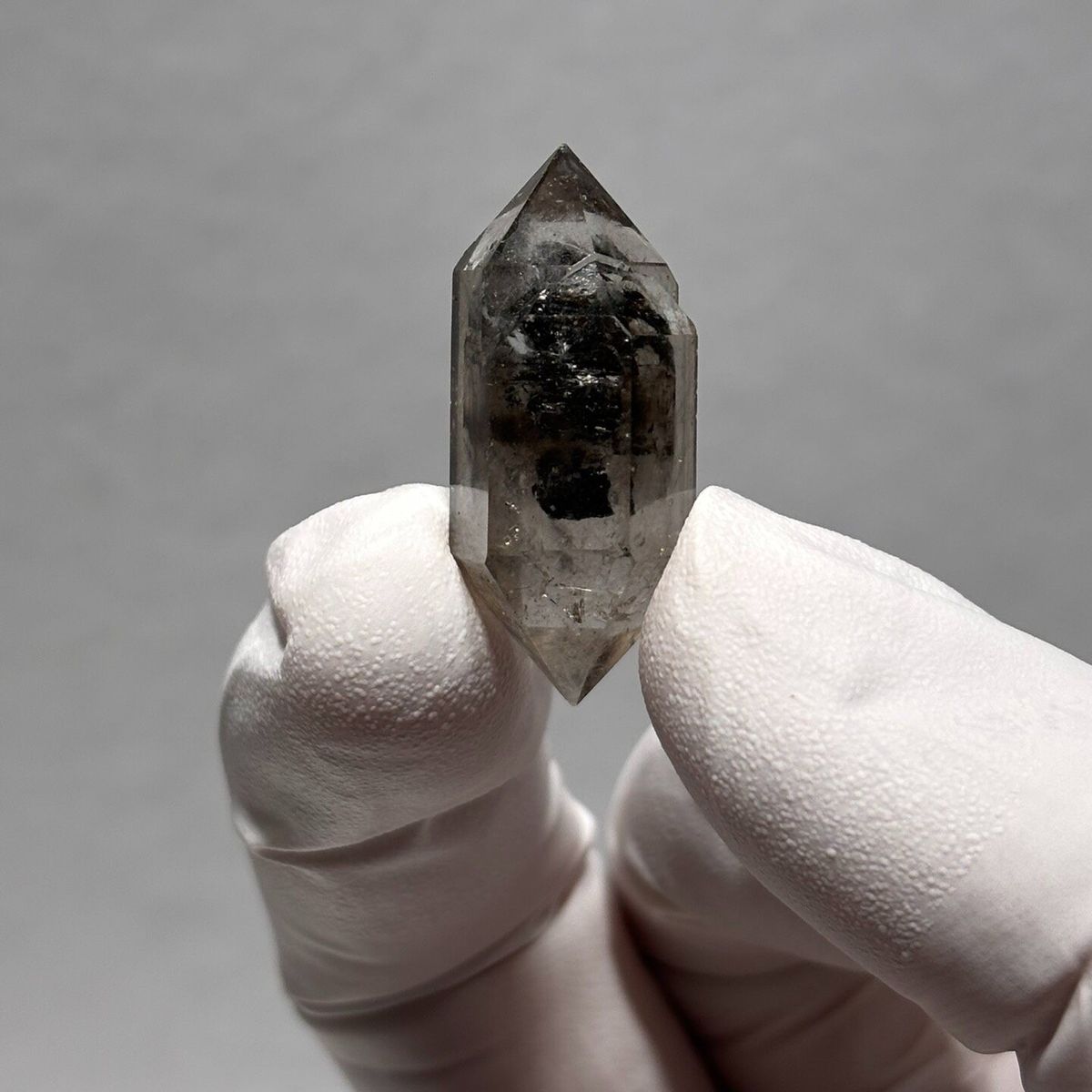 Dt quartz Yunnan 3.1 cm — complete view