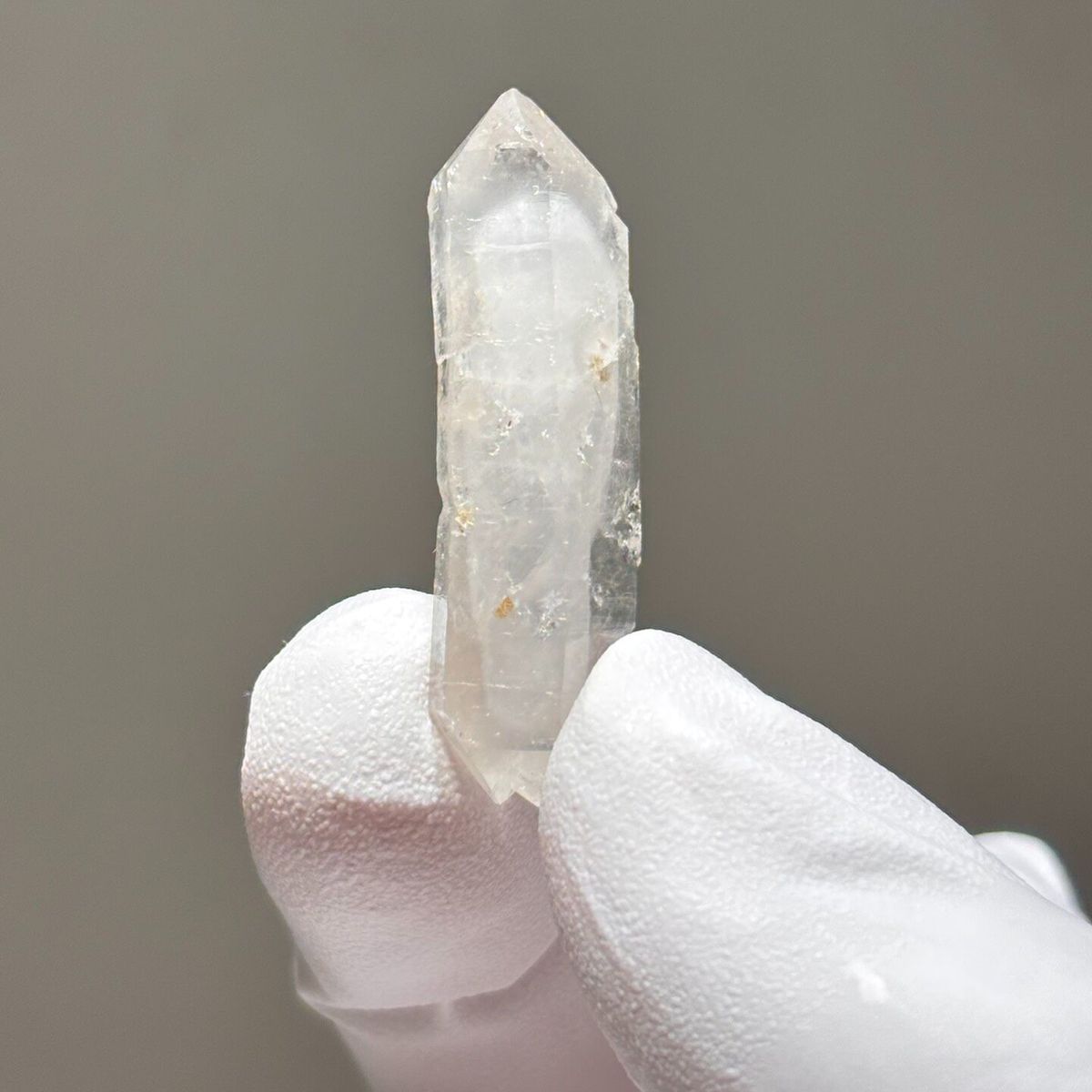 White Sugar-Core DT Quartz Yunnan 3.6 cm — complete view