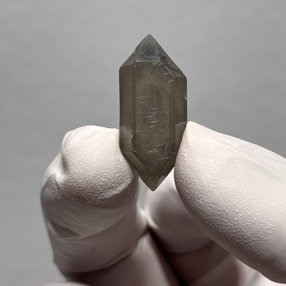 Water-Worn Sketch DT Quartz Yunnan 2.9 cm — complete view