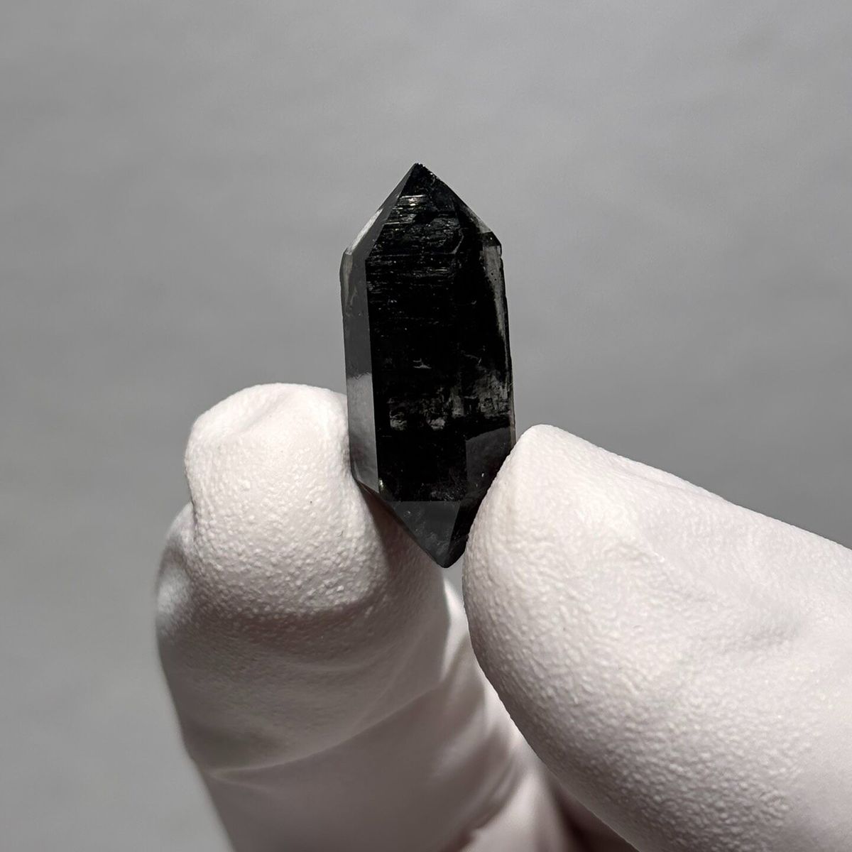 Dt quartz Yunnan 2.3 cm — complete view