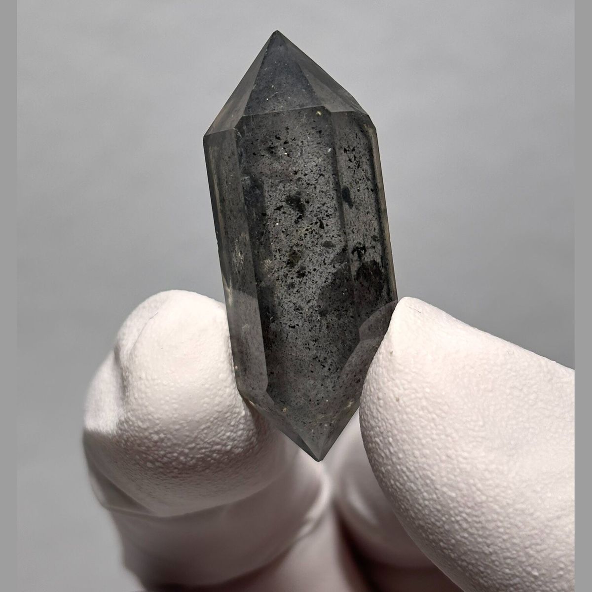 Marked Sparkle Quartz Yunnan 3.6 cm — complete view