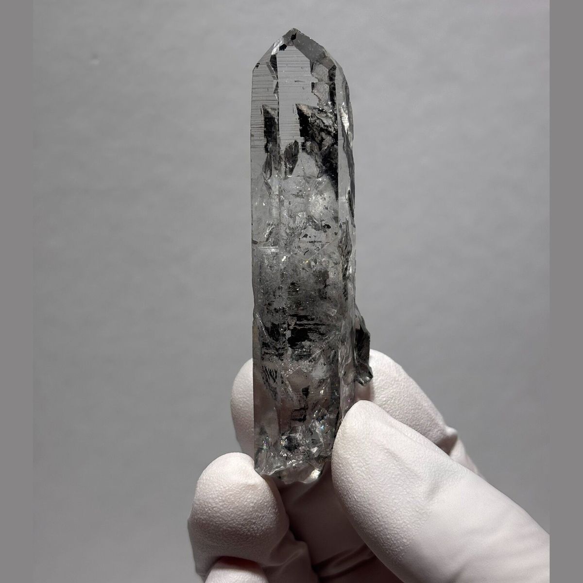 Quartz Point Jinkouhe 7.9 cm — complete view