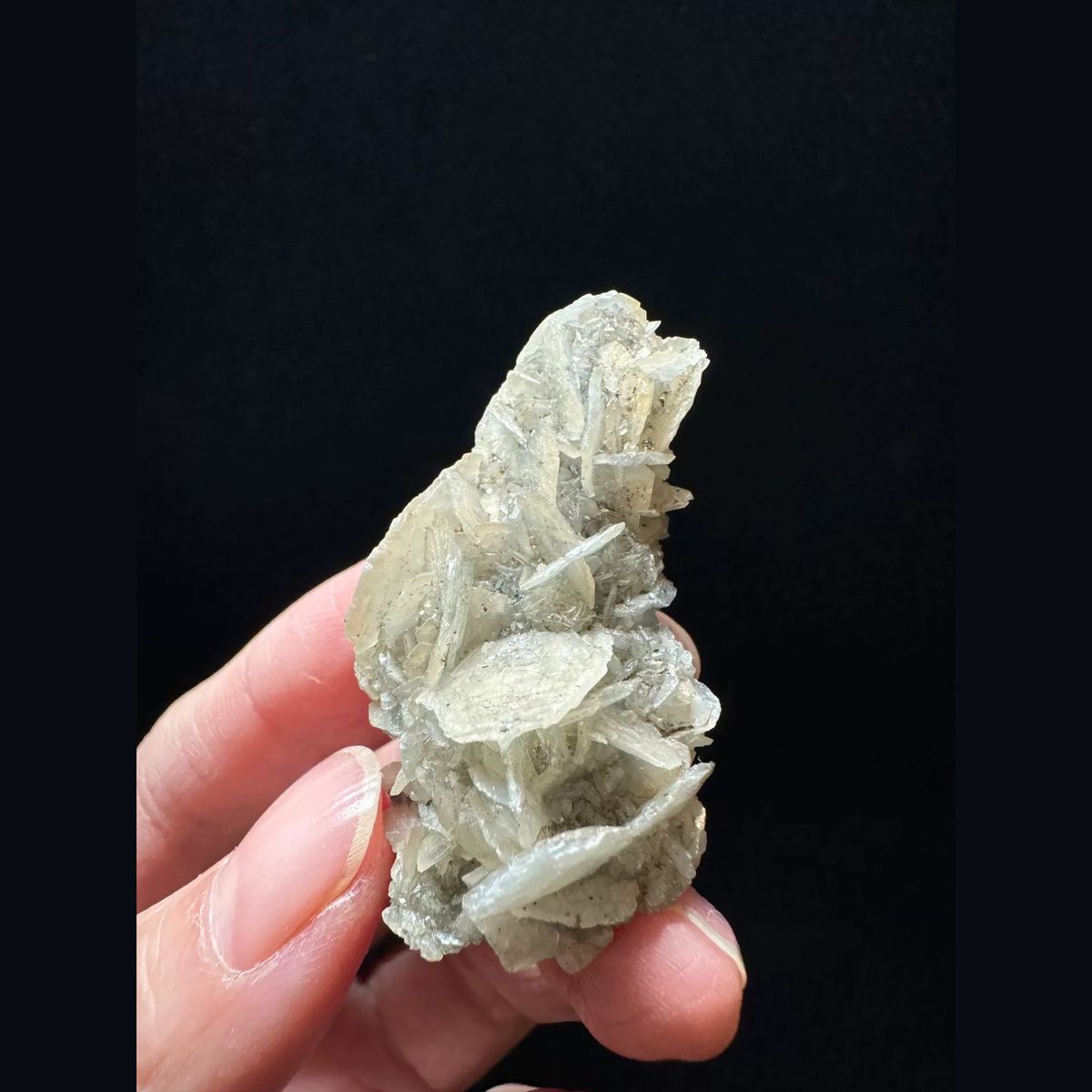 Small quartz with petal calcite and hematite from Inner Mongolia — complete view