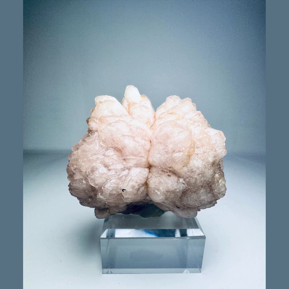 Pink Amethyst Cluster Argentina 6.0 cm — complete view