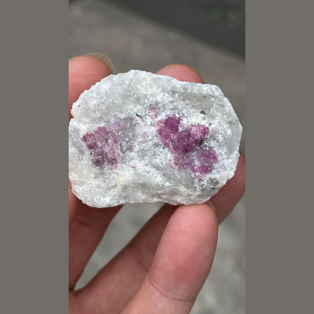 Rough red ruby corundum crystals in white matrix from Yunnan — complete view