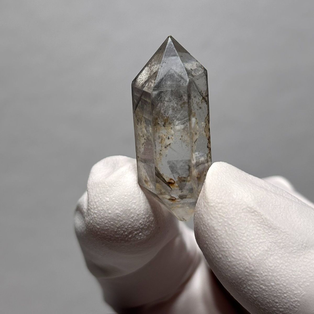 Quartz crystal from Yunnan, China, natural mineral specimen, photo 1 of 6