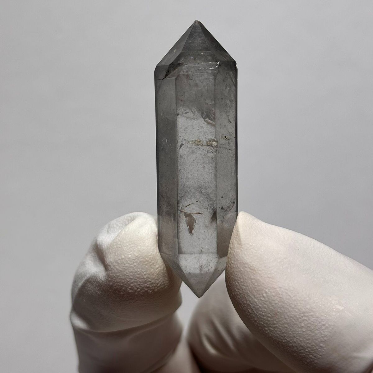 Quartz double-terminated crystal from Yunnan, China, natural mineral specimen, photo 1 of 6
