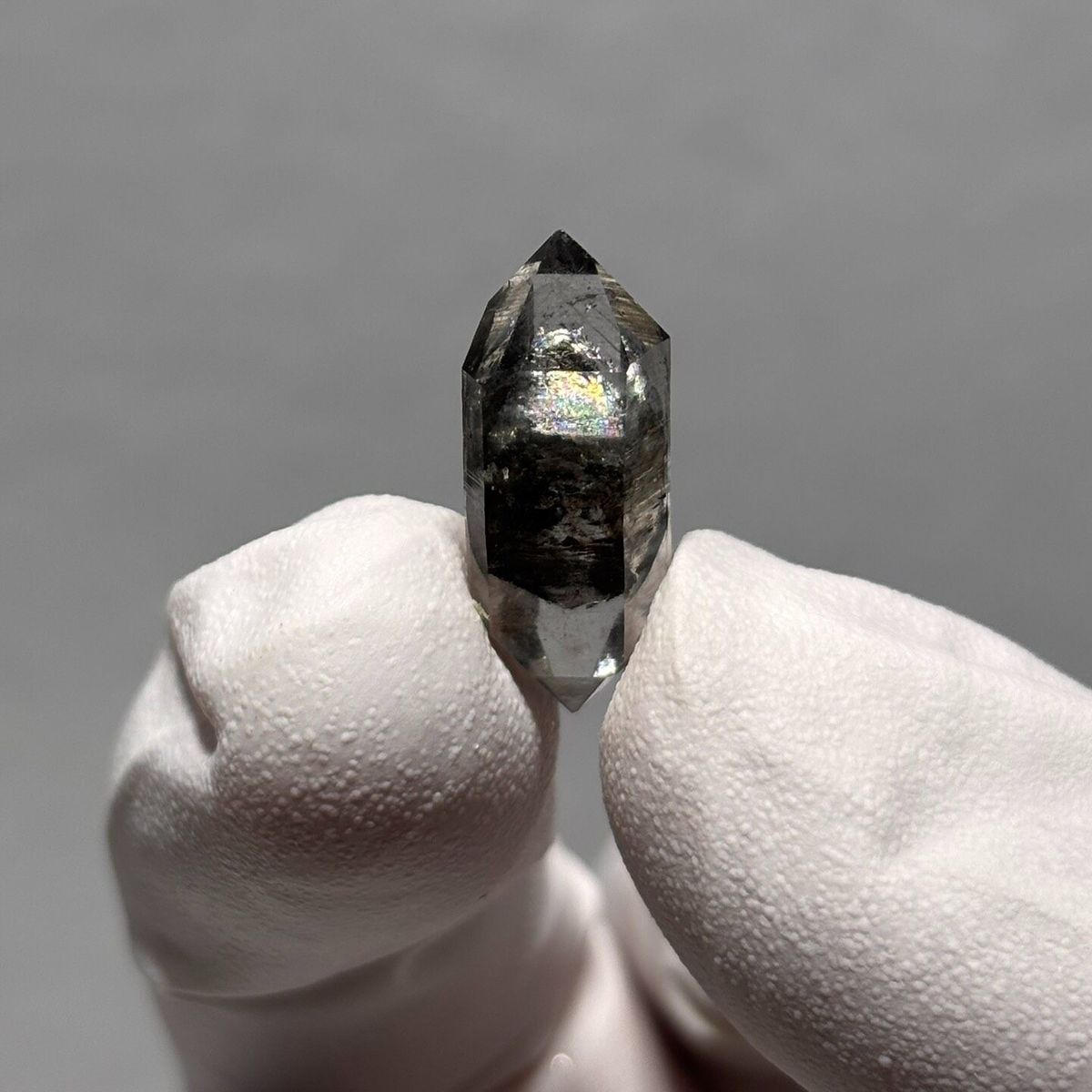Quartz crystal from Yunnan, China, natural mineral specimen, photo 1 of 5