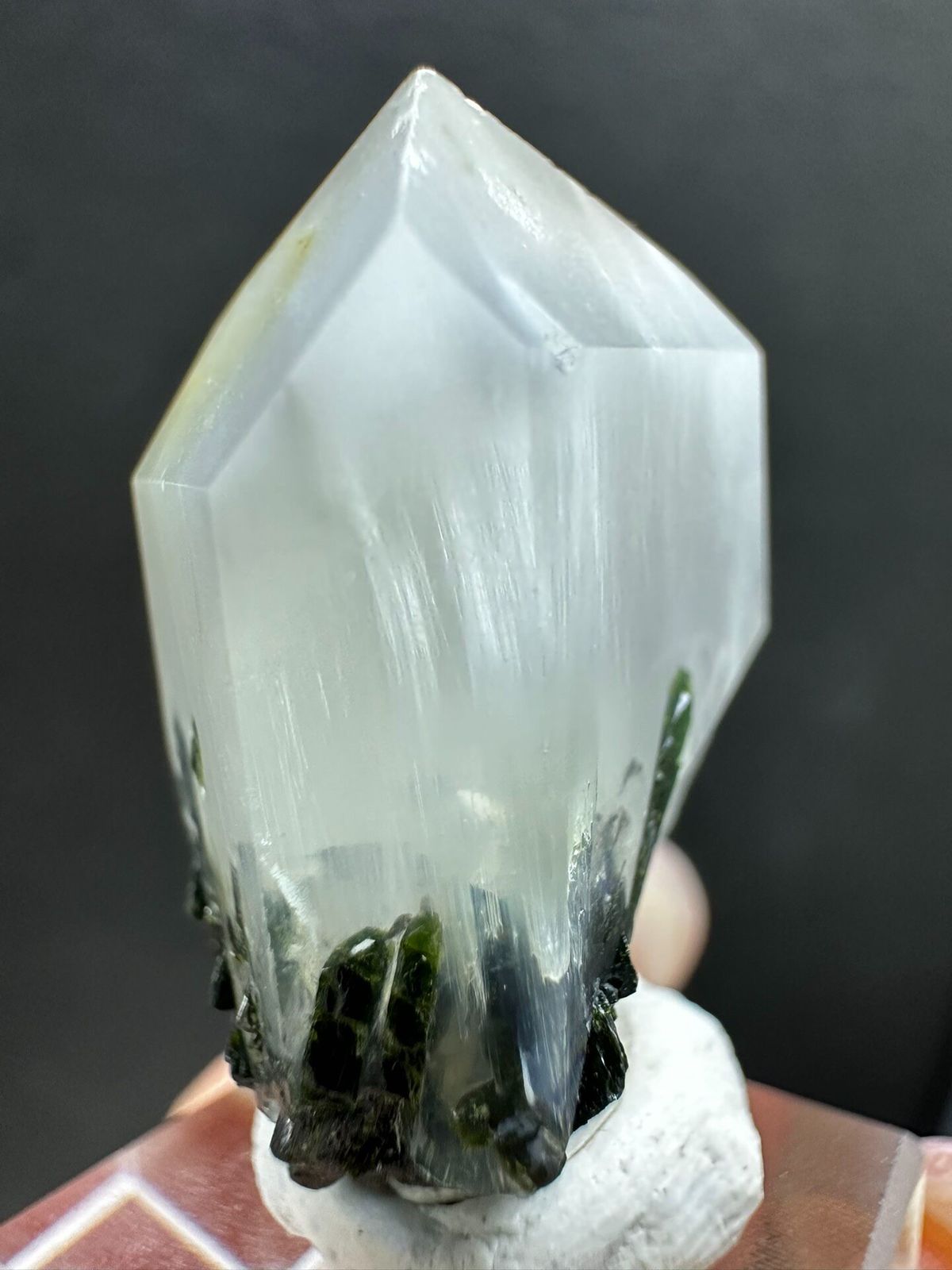 Quartz from Pakistan, individual mineral specimen view 1