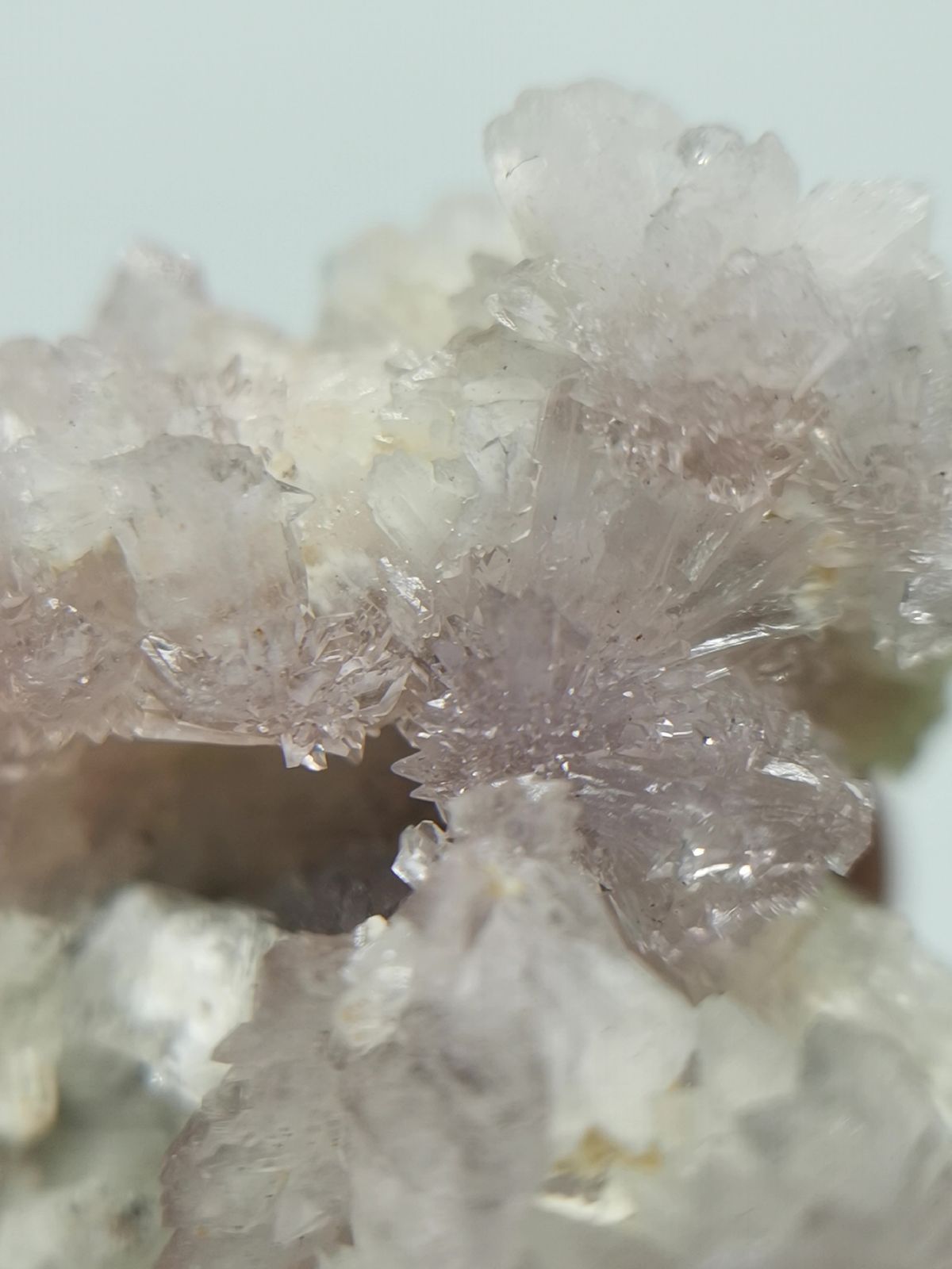 Source-recorded fluoride sulfate from Guizhou, China, individual mineral specimen view 1