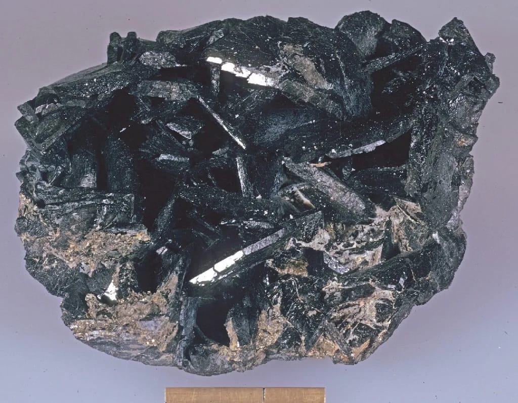 Allanite specimen