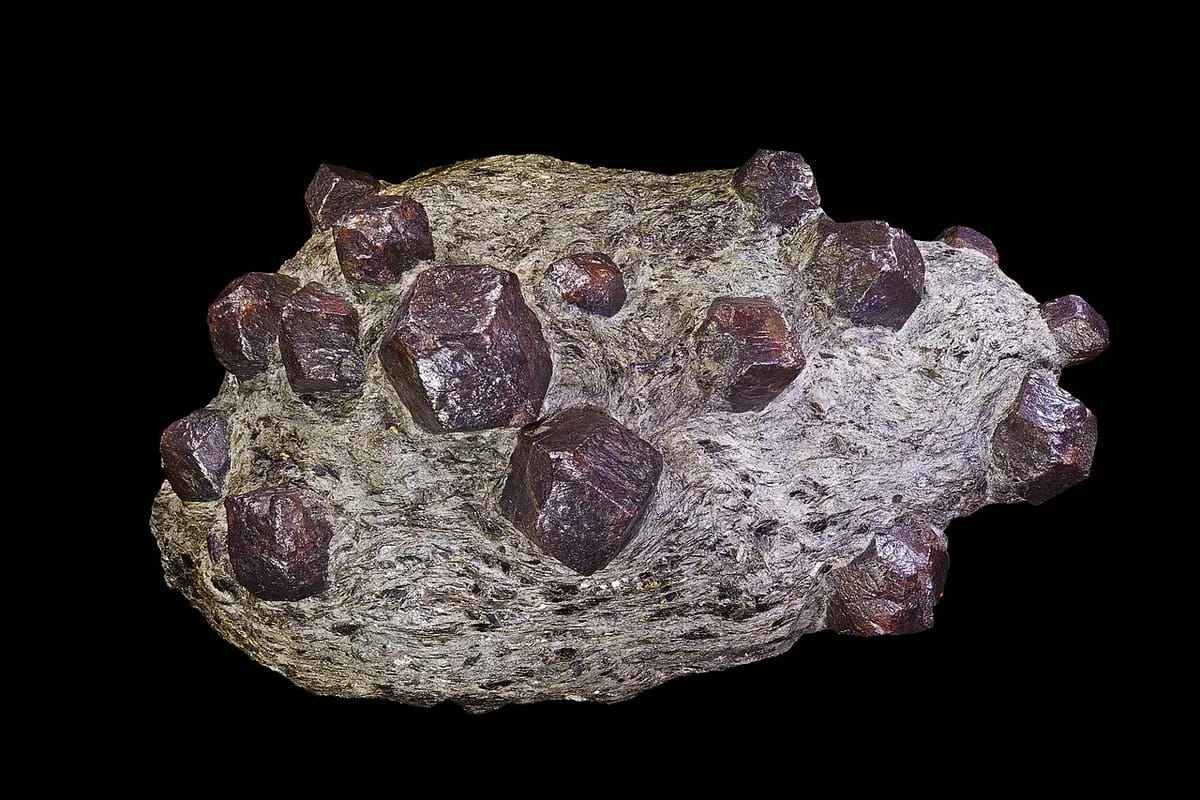 Almandine specimen