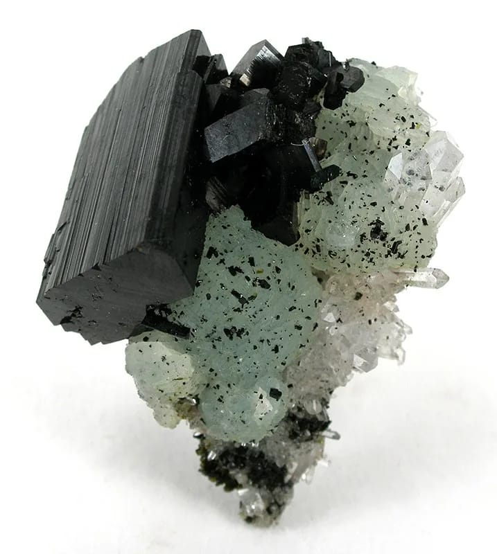 Babingtonite specimen