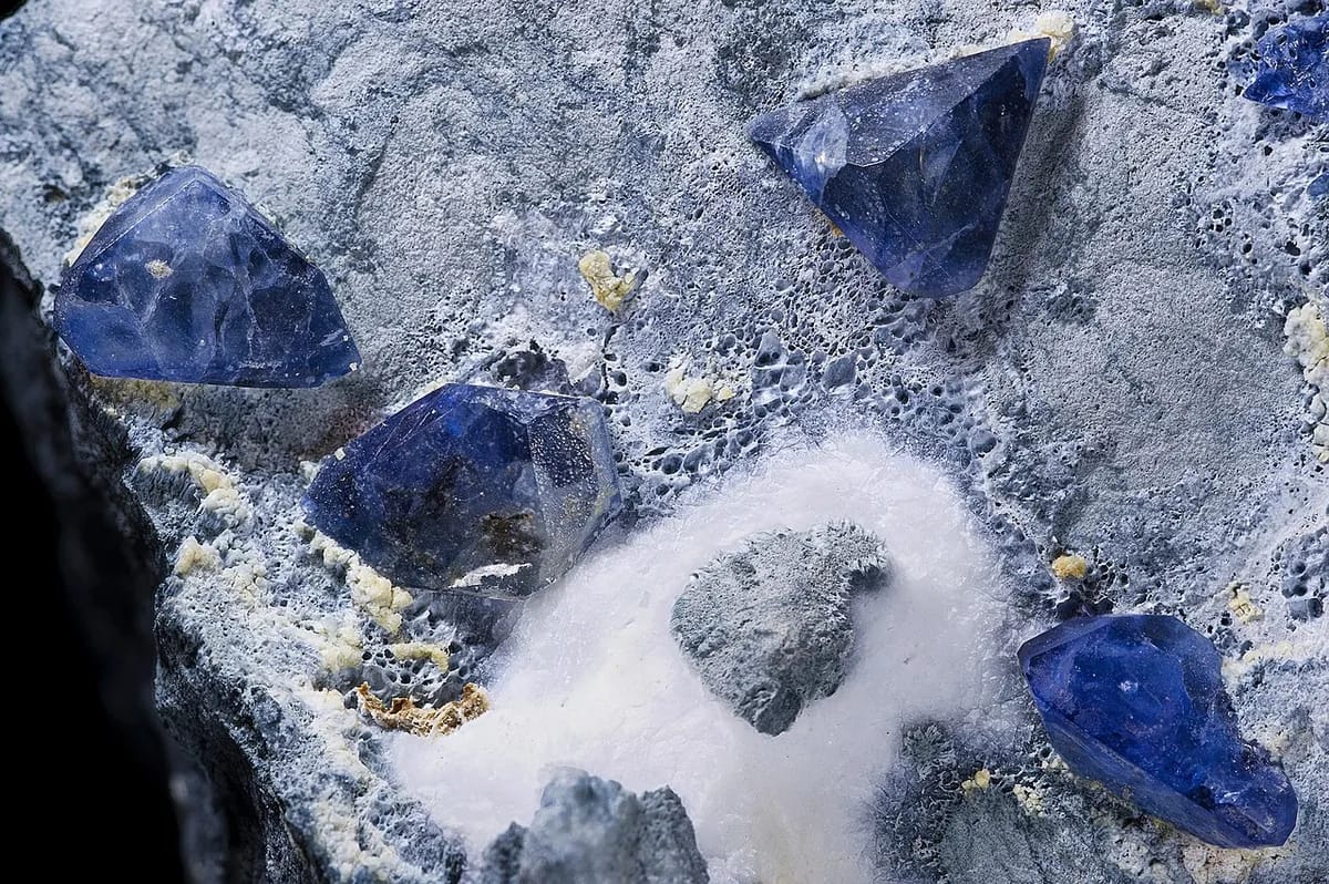 Benitoite specimen