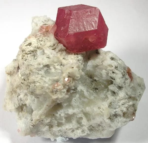 Grossular specimen