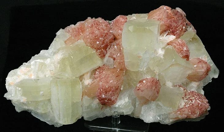 Stilbite specimen