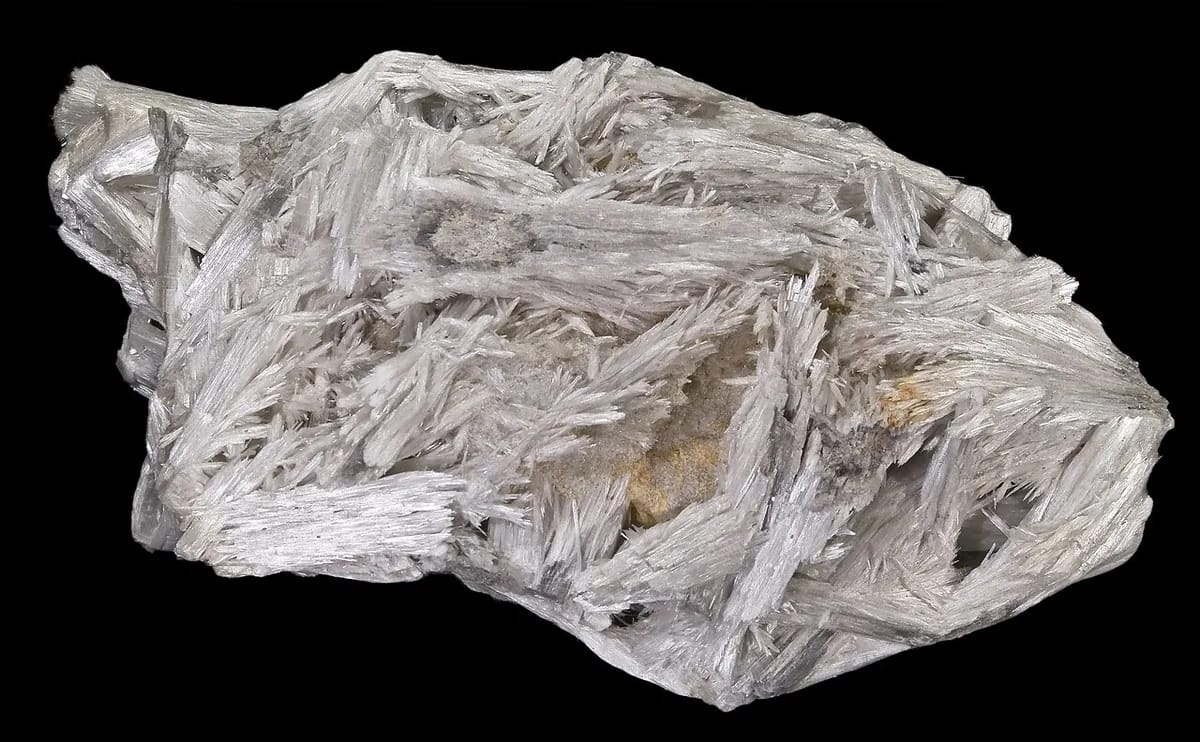 Tremolite specimen
