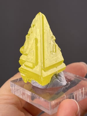 Lemon-yellow sulfur crystals from Tengchong, Yunnan Province, China