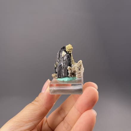 Black prismatic cassiterite crystal from Yaogangxian Mine, Chenzhou, Hunan