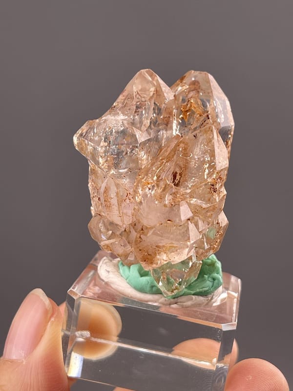 Prismatic quartz crystal with scepter habit, Haramosh Mountains