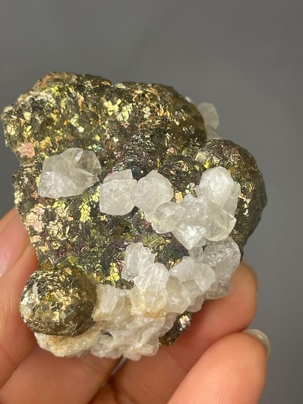 Side view of chalcopyrite calcite cluster