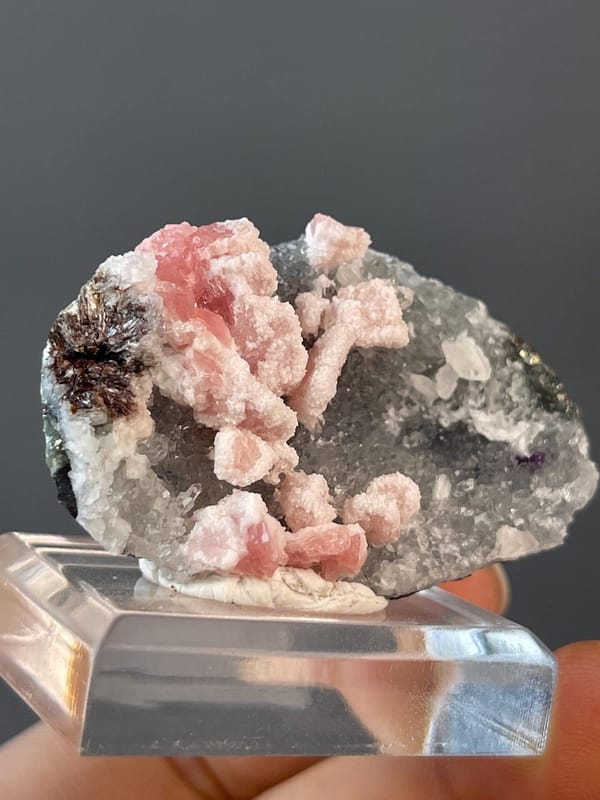 Top view of rhodochrosite petal formation