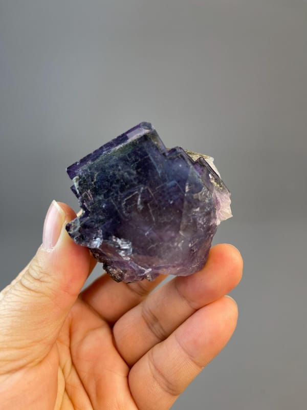 Yaogangxian fluorite natural geometric twinning