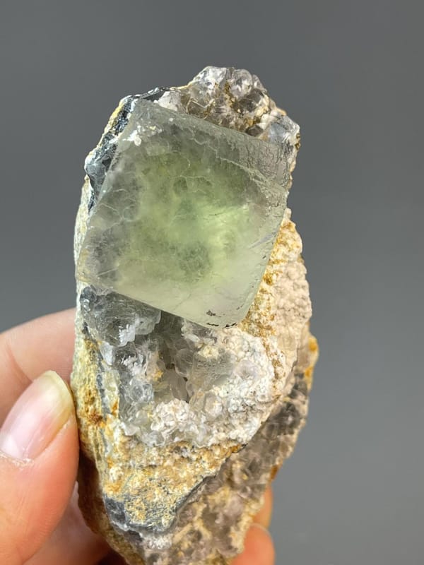 Collector green fluorite cubic crystal from Xianghualing Mine