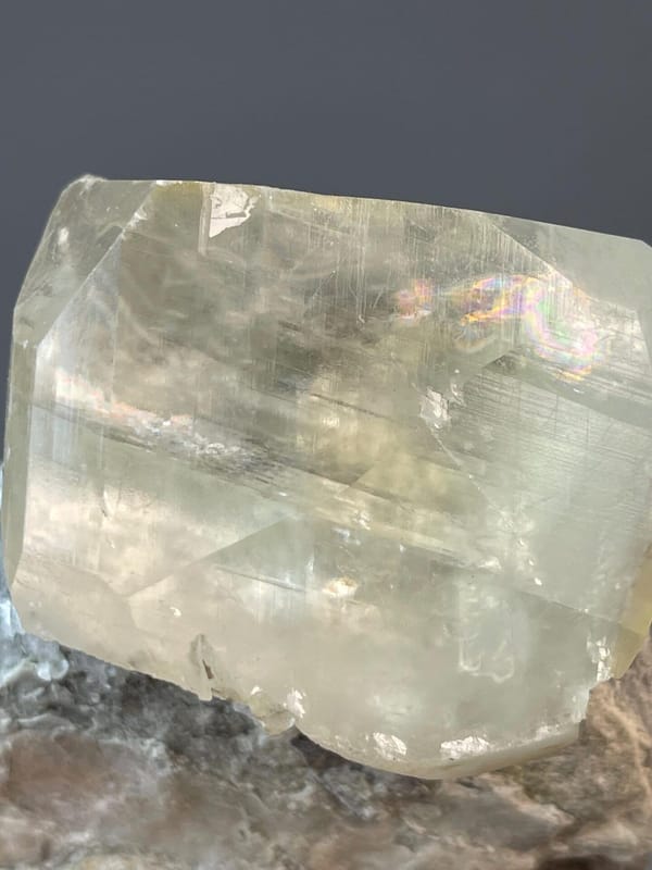 Natural spherical calcite formation from Zhejiang Province