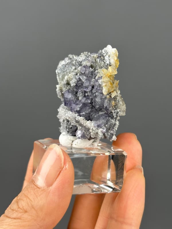 Fluorite specimen