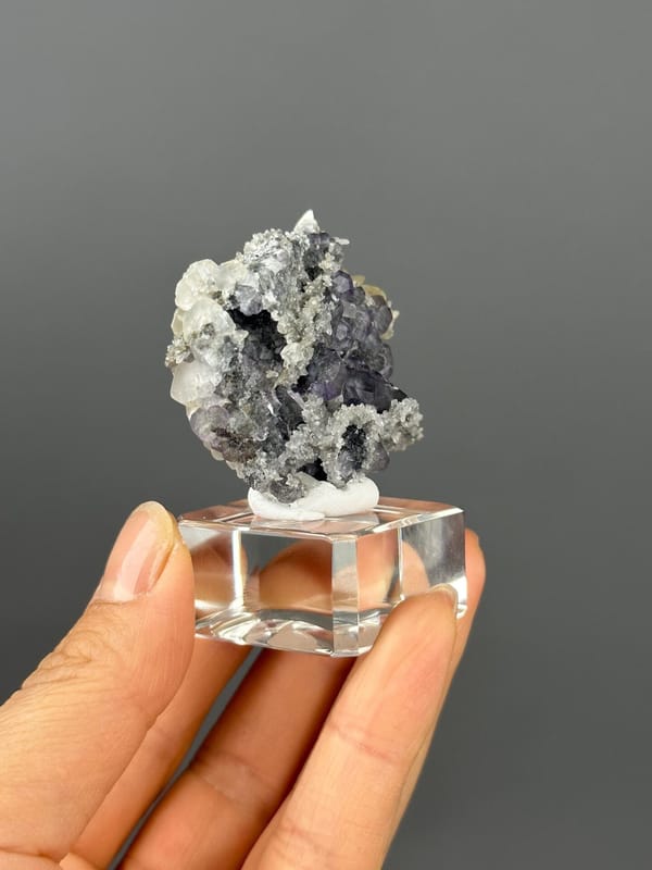 Fluorite specimen