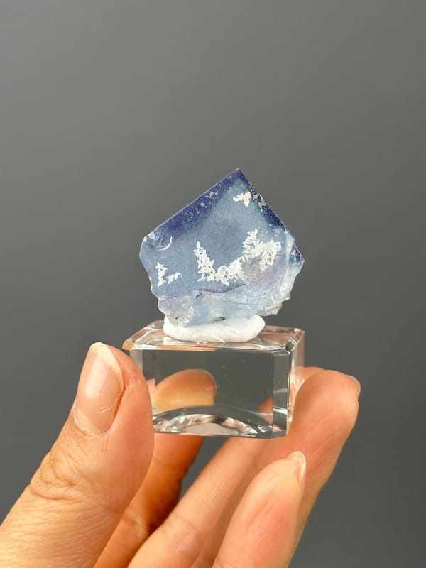 Back view of blue-purple fluorite with petal calcite, Yaogangxian