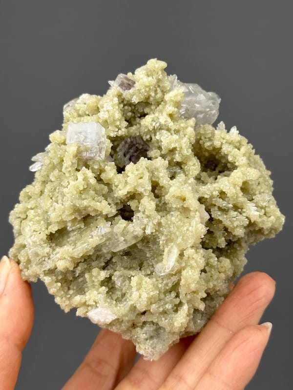 Side view of fluorite-dolomite-quartz specimen, 3.9×2.9×3.4 in