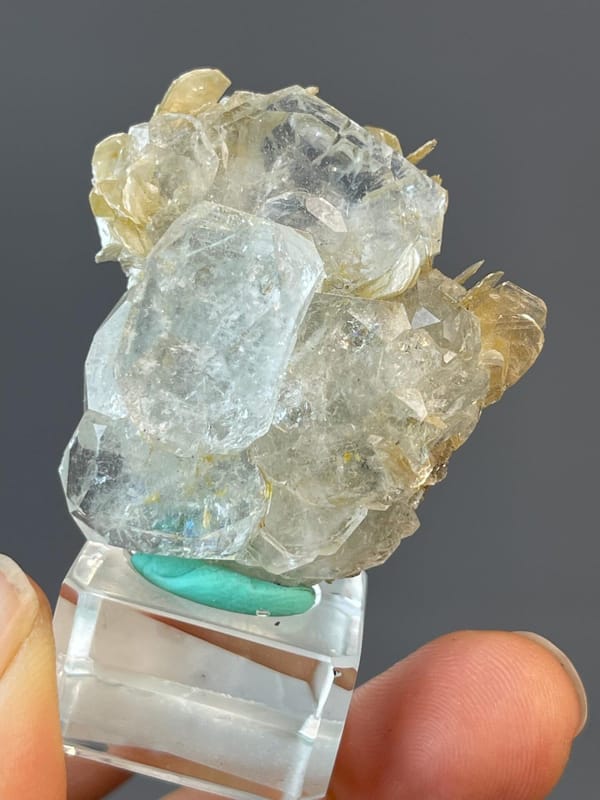 Rare Xuebaoding aquamarine with transparent to translucent clarity