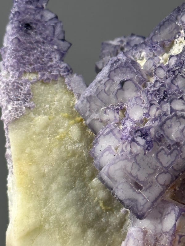 CaF₂ cubic fluorite, Mohs 4, purple QR pattern, Guizhou, 6 oz