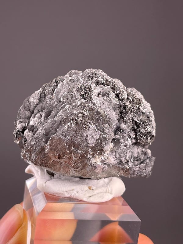 Natural martite hematite pseudomorph from Inner Mongolia deposit