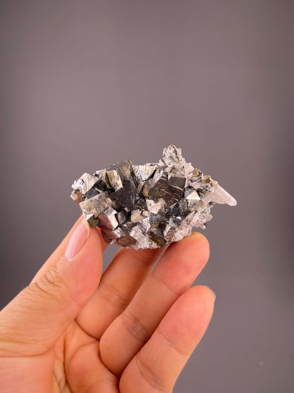 FeAsS monoclinic arsenopyrite intergrown with quartz crystals