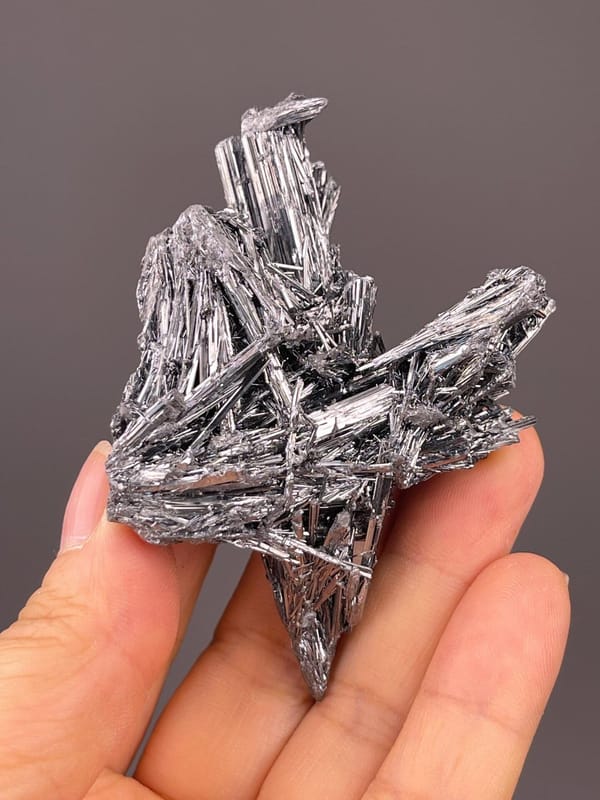 Sb₂S₃ orthorhombic stibnite, Mohs 2, acicular, Hunan, 1.9 oz