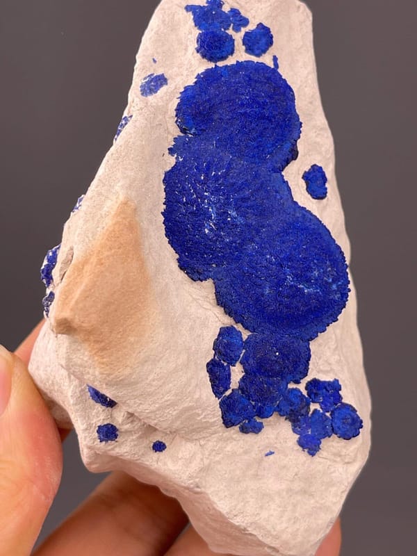 Cu₃(CO₃)₂(OH)₂ monoclinic azurite, Mohs 3.5, Australia, 230 g (8.1 oz)