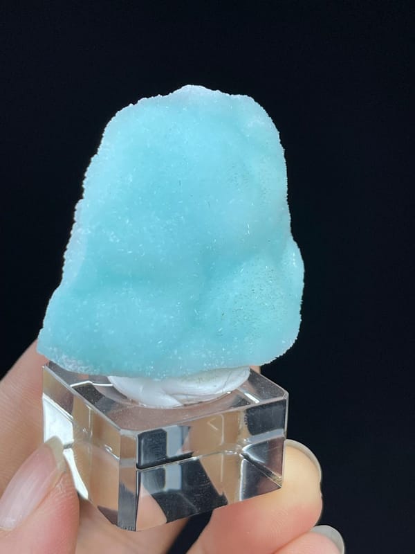 Yunnan sky-blue aragonite delicate needle crystal cluster