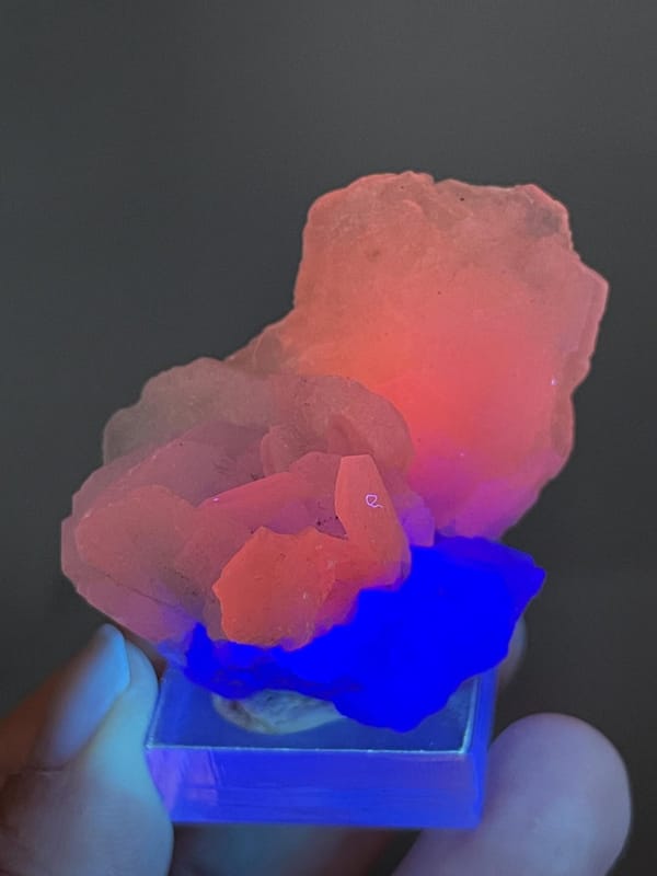 Pale green fluorite crystals with white calcite, Fujian