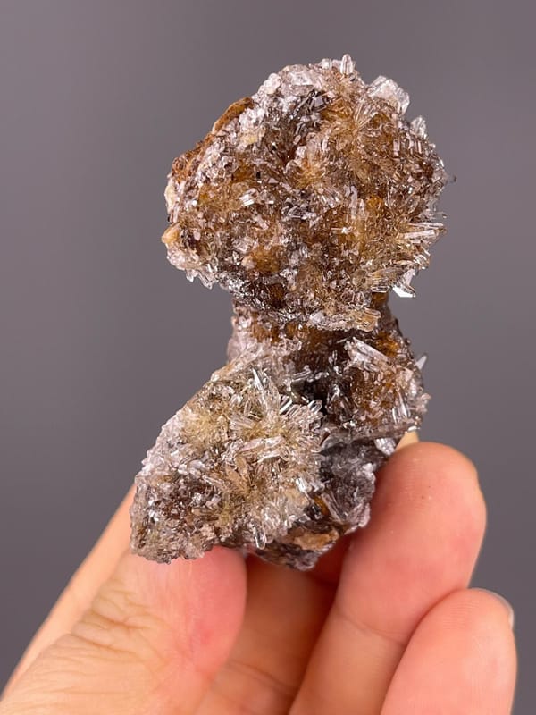 Back view of gypsum flower cluster base