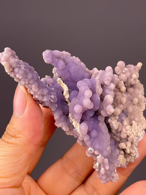 Full specimen view of Sulawesi grape agate