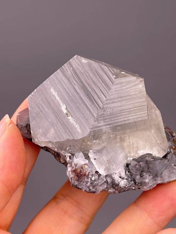 Geometric rhombohedral form of etched calcite